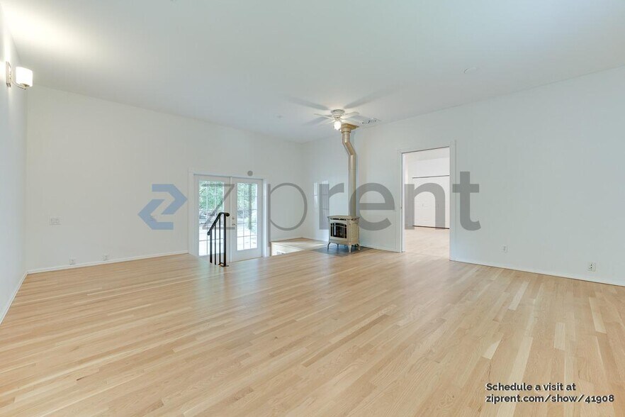 Building Photo - 13005 200th St SE
