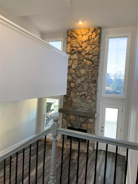 Building Photo - 604 Serramonte Dr