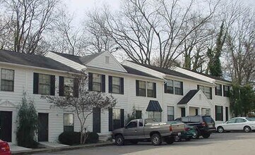 Building Photo - Great Location!!! Five Points, Tanyard Condominium's Available August 1st