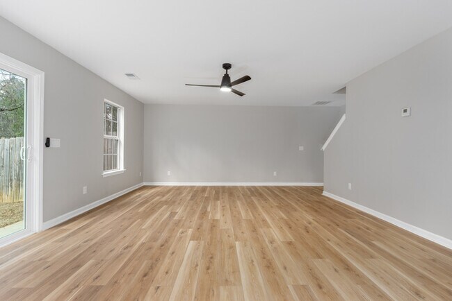 Building Photo - 1021 Aderley Oak Dr