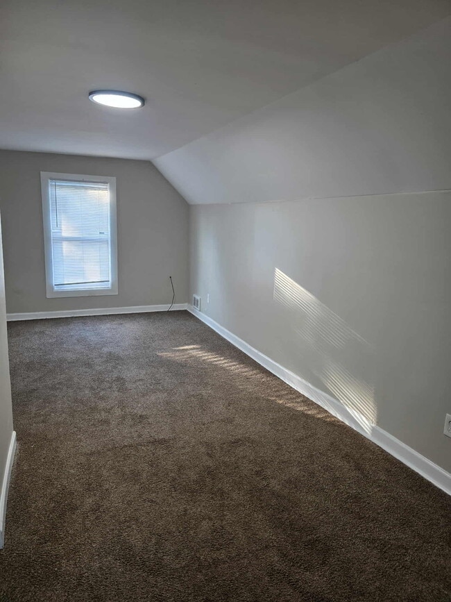 Building Photo - 7541 S Evans Ave