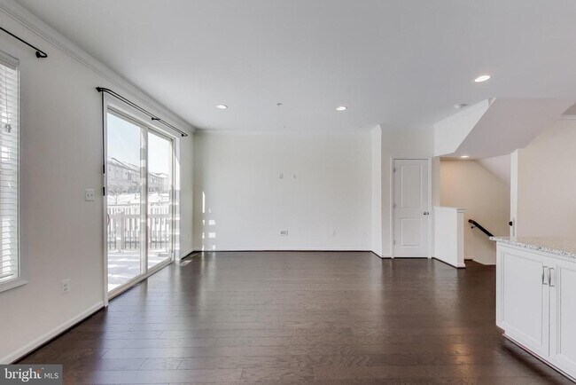 Building Photo - 22036 Plover St