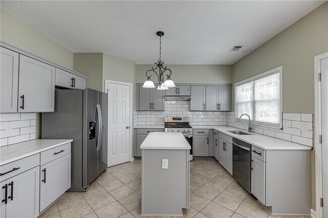 Building Photo - 305 Leatherman Ct