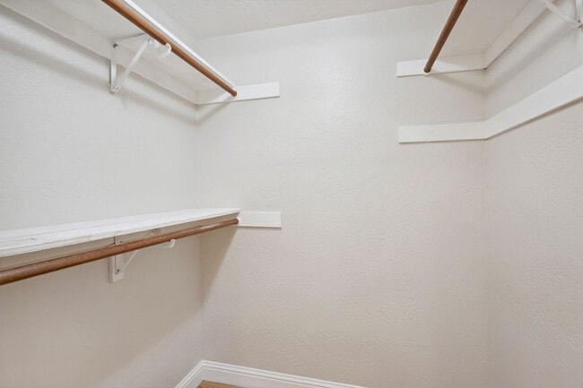 Building Photo - Updated 3 bedroom + office & pool, single ...