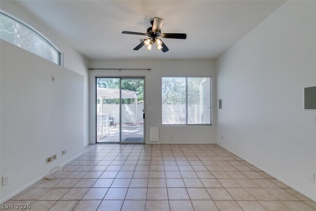 Building Photo - 254 Windsong Echo Dr