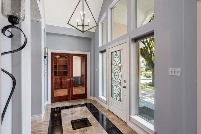 Building Photo - 60 Fairfield Dr