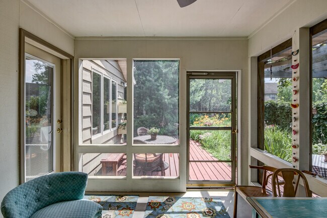 Building Photo - 3373 Whispering Pines Ln