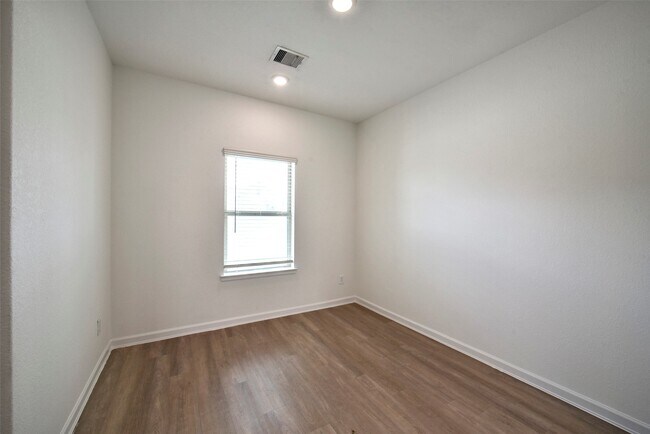 Building Photo - 4918 Eldorado Rose Pl