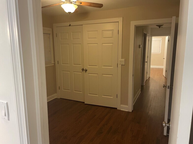 Building Photo - 111 S Lorraine Rd