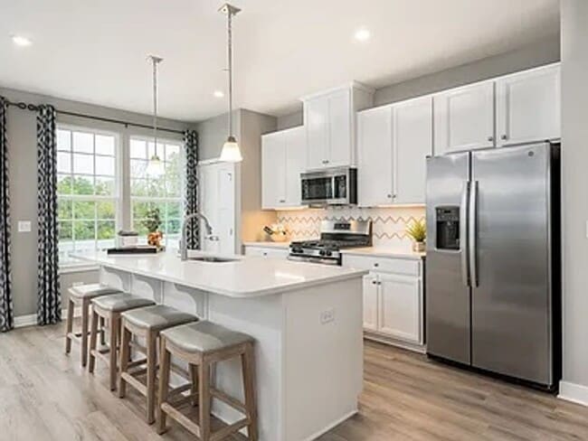 Building Photo - Stunning Luxury 4BR 3BA Home w/ Granite Island • Remodeled Kitchen • 2-Car Garage in Charlotte