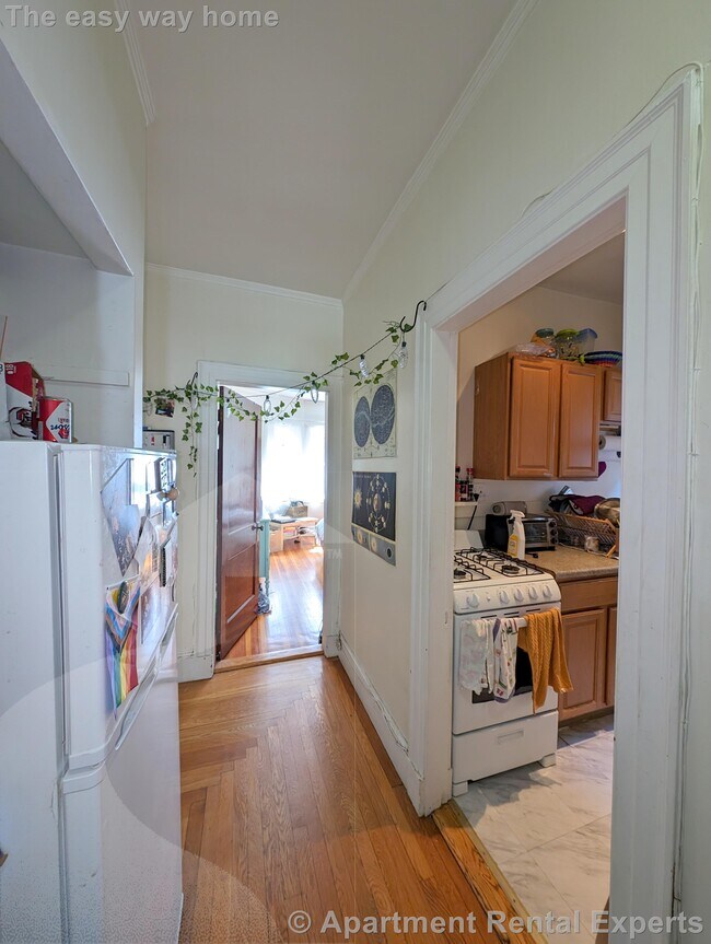 Building Photo - 163 Summer St