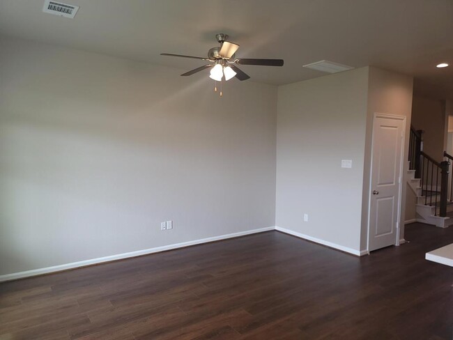 Building Photo - 1007 Tillman Ln