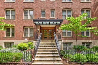 Building Photo - 1121 24th St NW