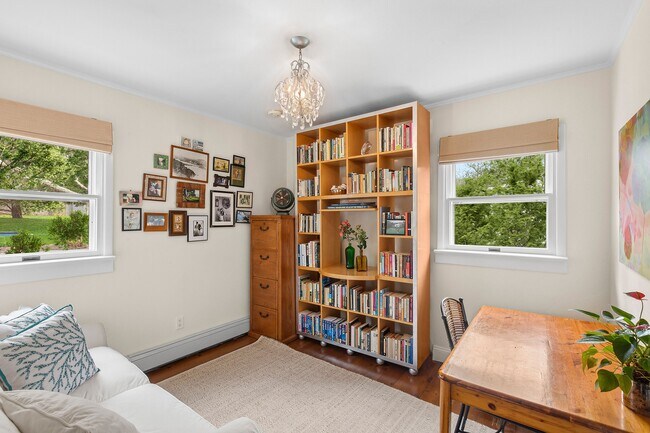 Building Photo - 156 Suffolk St