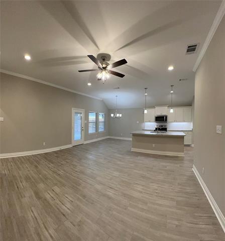 Building Photo - 906 Hardaway Ln