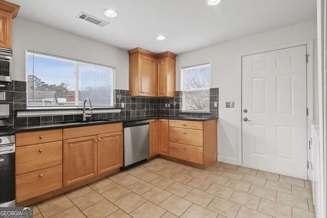 Building Photo - 3036 Peeler Rd