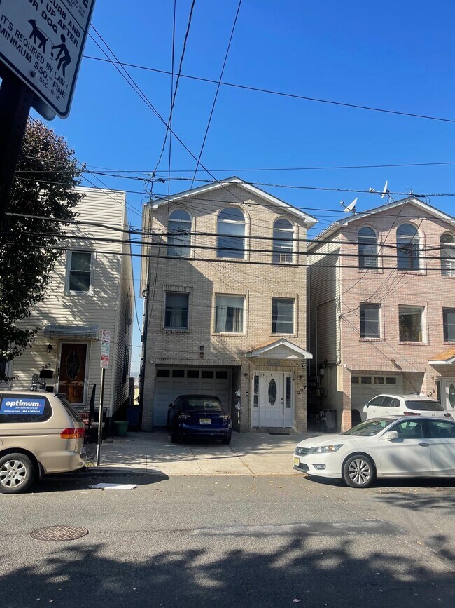 207 Columbia Ave 207 Columbia Ave Jersey City NJ 07307 Apartment Finder