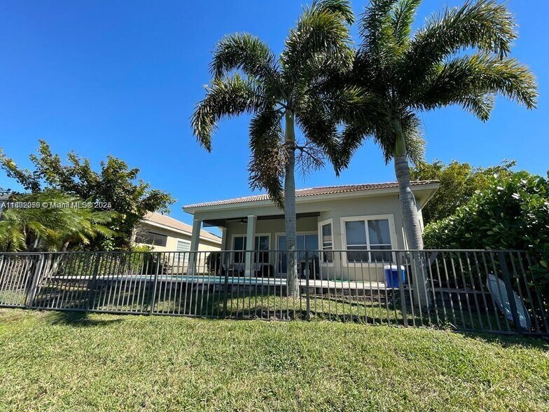Building Photo - 7817 NW 121st Way