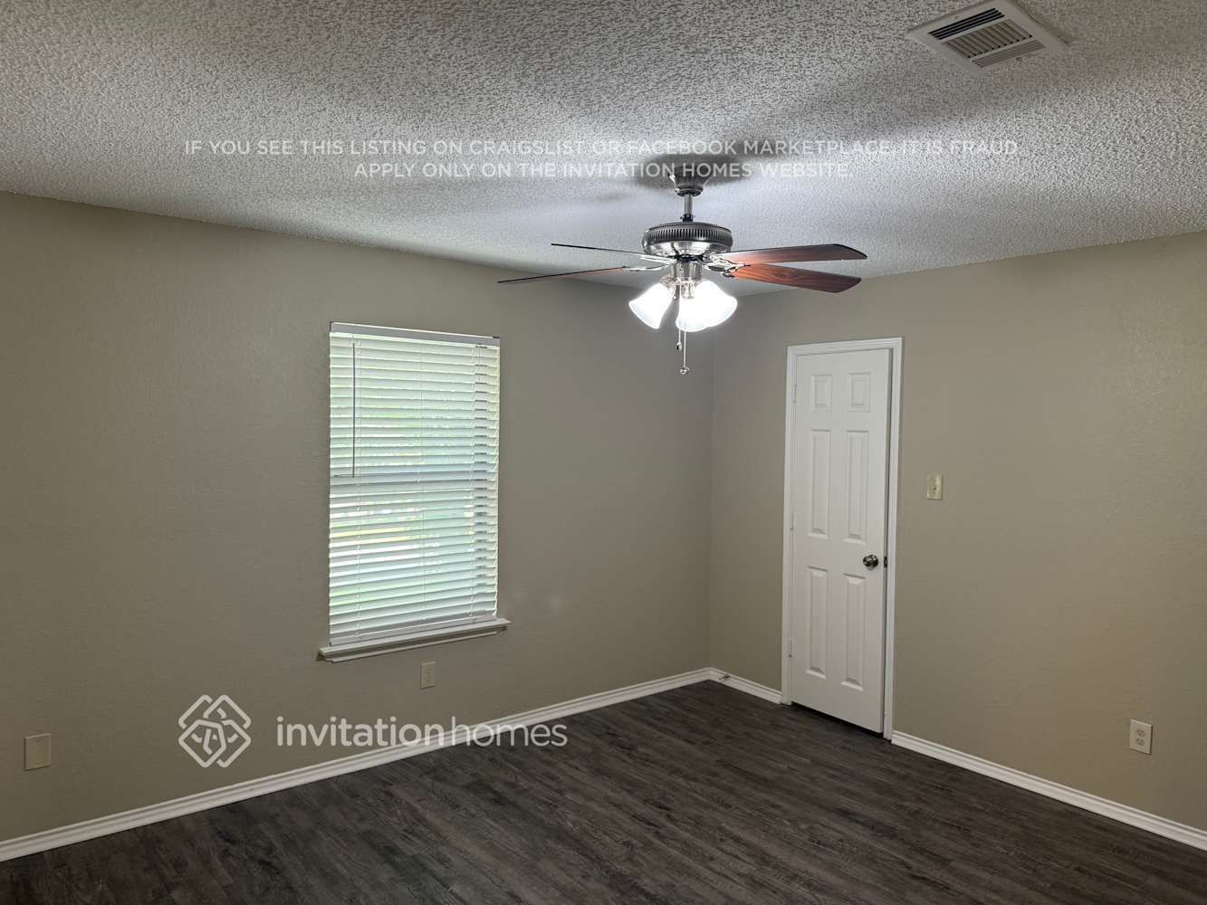 Building Photo - 1517 Woodvale Dr