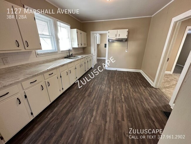 Building Photo - 1127 Marshall Ave