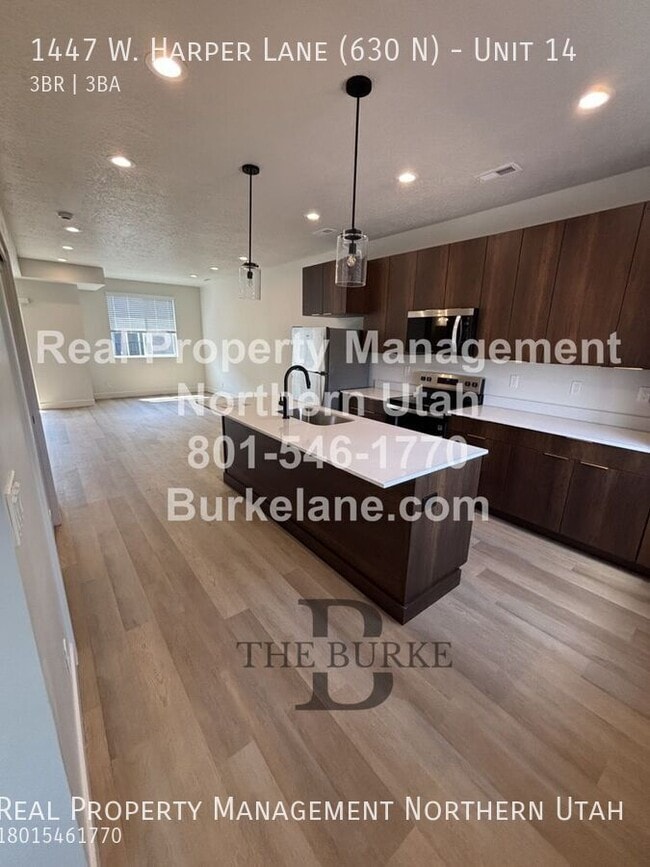 Building Photo - 1447 Harper Ln