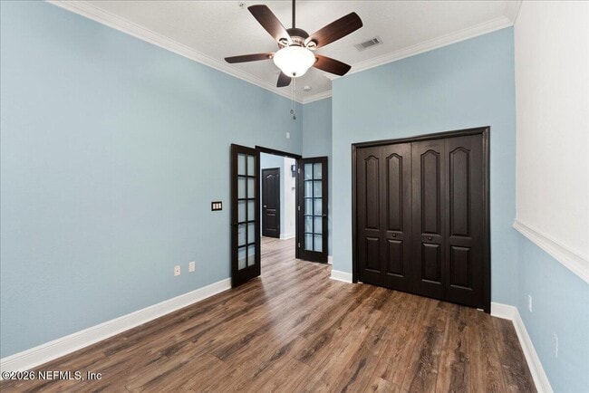 Building Photo - 115 Riverview Bend S