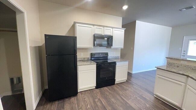 Building Photo - 3505 Barnacle Dr