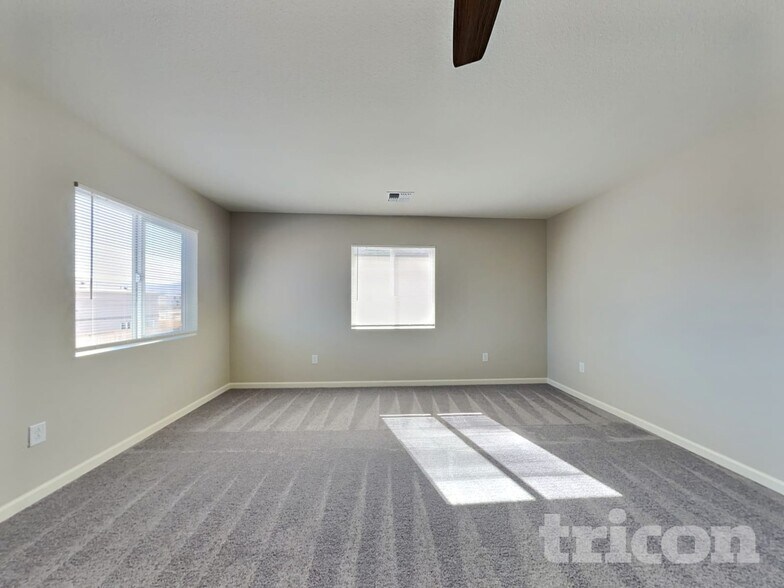 Building Photo - 8958 Elk Ravine Dr