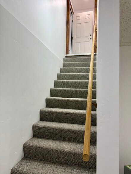 Building Photo - 707 Edge Point Ct