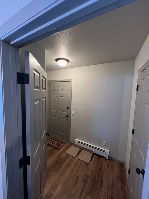 Building Photo - 530 S Lake St