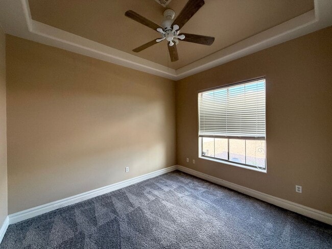 Building Photo - 5/BD 2.5/BA Spacious Home with Casita, RV ...
