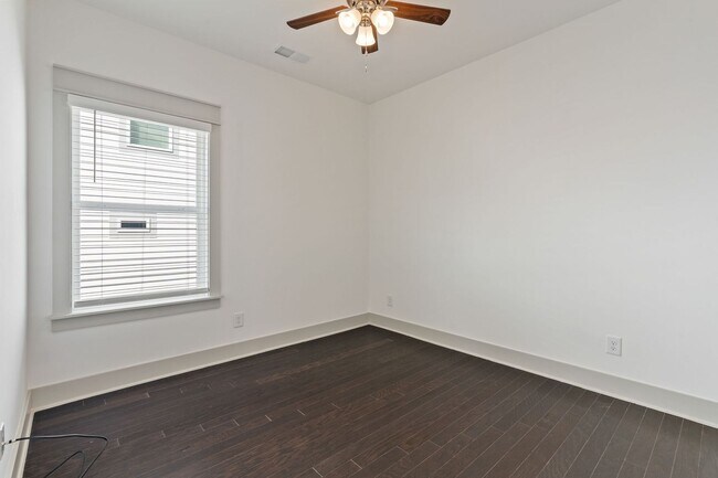 Building Photo - 3509 Halcyon Wy