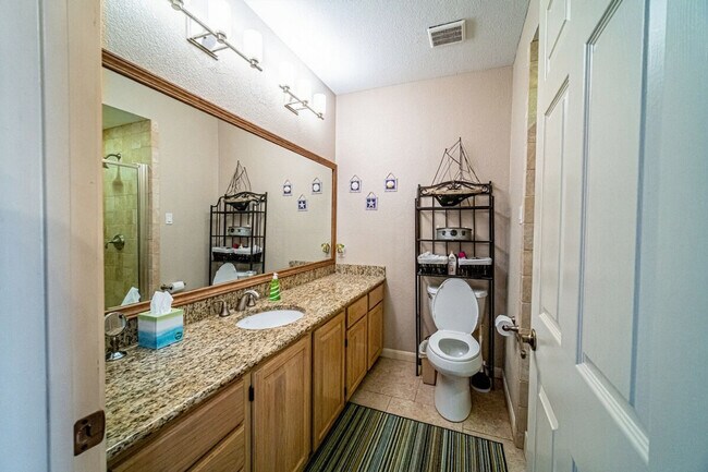 Building Photo - 3404 American Dr