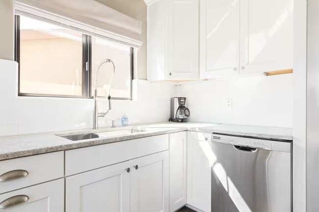 Building Photo - Grover Beach Oasis