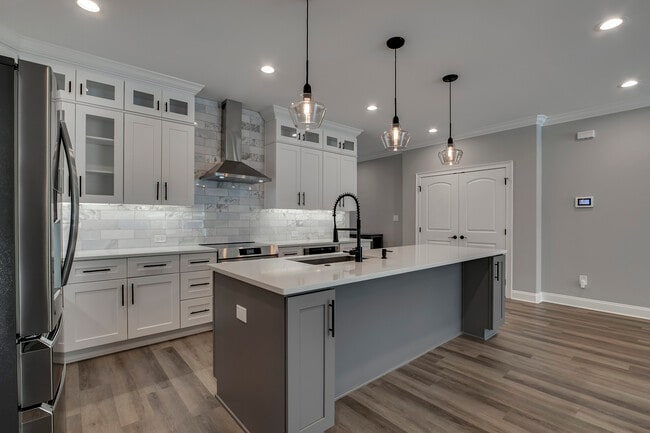 Building Photo - 310 Dudala Way