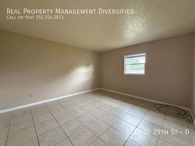 Building Photo - 5210 SE 29th St