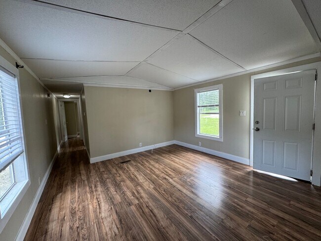 Building Photo - 154 NW Alpata Ct