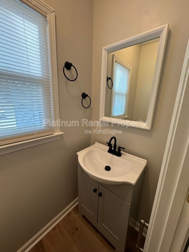 Building Photo - 3605 Knoll Crest Trail