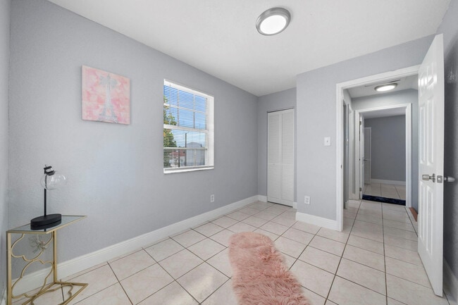 Building Photo - 4527 NW 191st Terrace