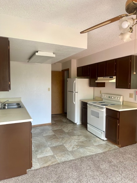 Building Photo - 1362 Firefly Cir