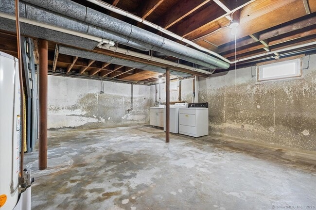 Building Photo - 535 Jewett Ave
