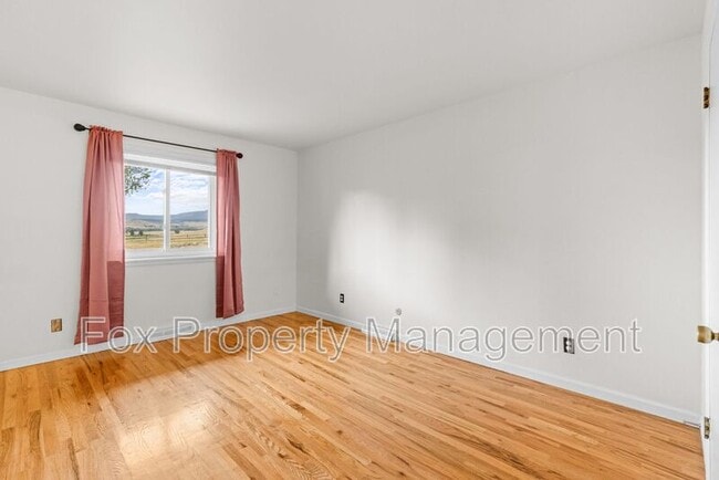Building Photo - 1558 Greenbriar Blvd