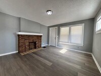 Building Photo - 1093 S Champion Ave