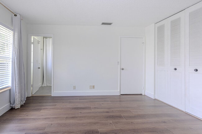 Building Photo - 175 Cape Cod Cir