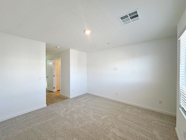 Building Photo - 1 WEEK FREE RENT! BRAND NEW BUILD! 2 BEDROOM TOWNHOME!