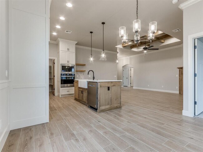 Building Photo - 3005 SW 133rd St