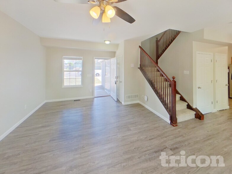 Building Photo - 6530 Latah Ln