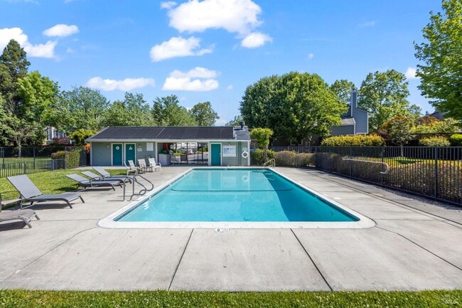 Building Photo - 1734 Zinfandel Dr