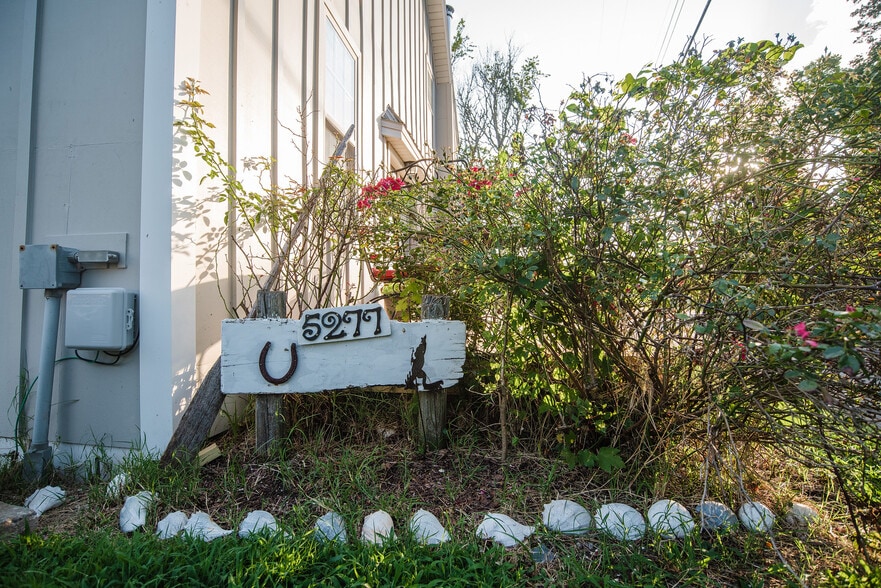 Building Photo - 5277 Main St