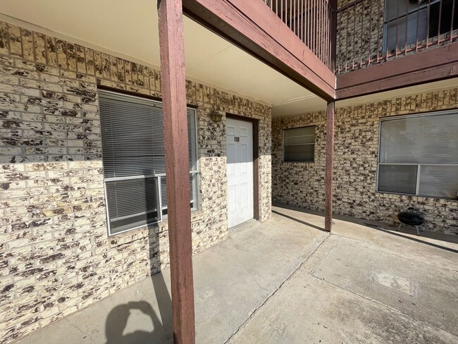 Building Photo - 3107 Atkinson Ave